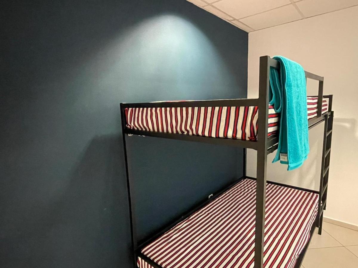 Hostel Matteo Приштина Экстерьер фото