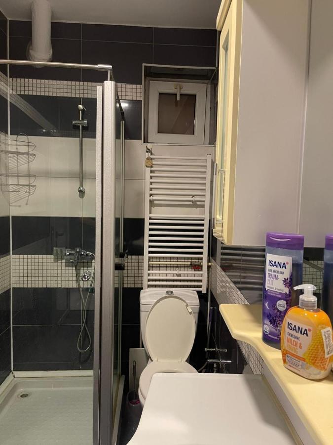 Hostel Matteo Приштина Экстерьер фото