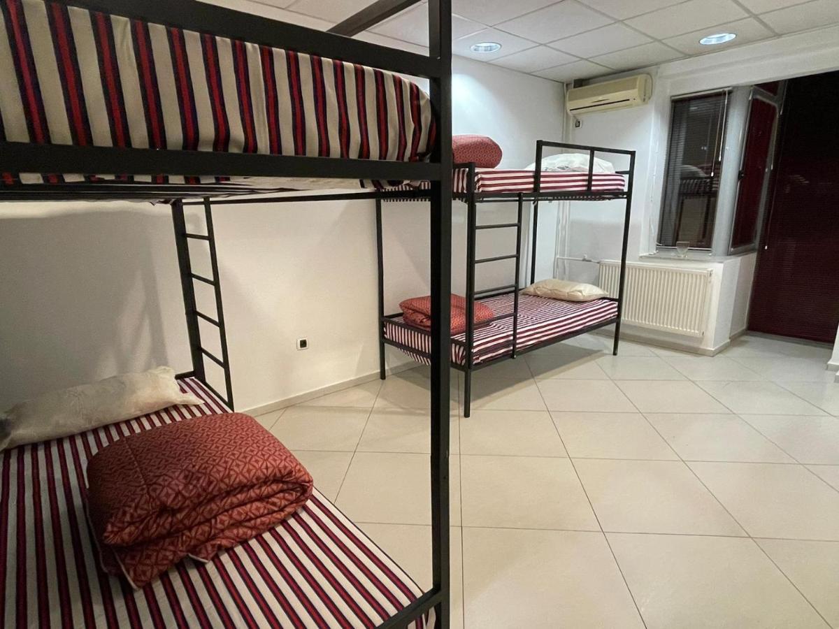 Hostel Matteo Приштина Экстерьер фото