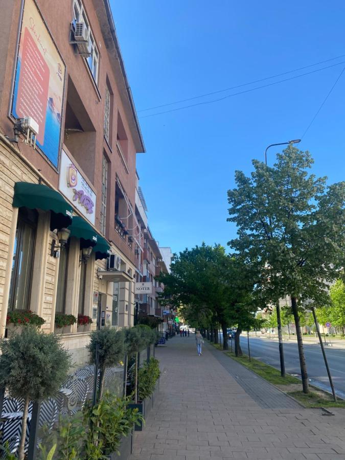 Hostel Matteo Приштина Экстерьер фото